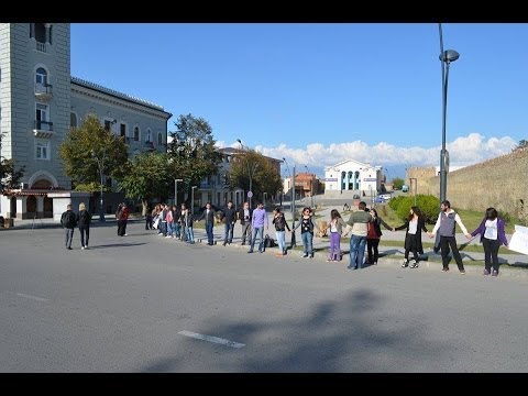 ცოცხალი ჯაჭვი თელავში